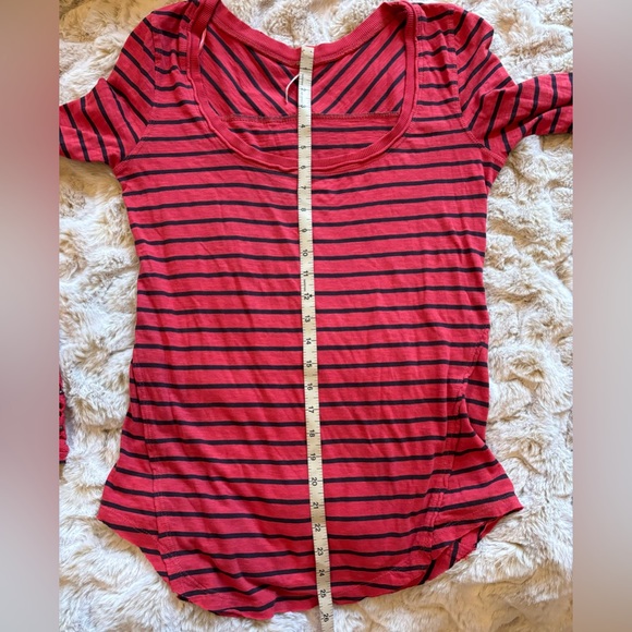 Free People Hard Candy Shirt Medium Red Striped Crochet Cuff Scoop Neck Top - Picture 6 of 9